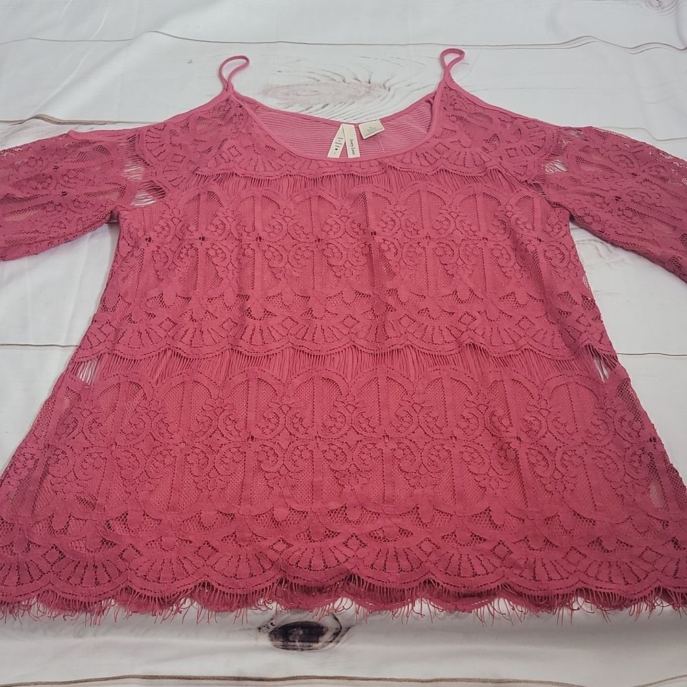 WOMENS Ivory Love Lace Cold Shoulder Size Large 3/4 Sleeve Color Holly Berry